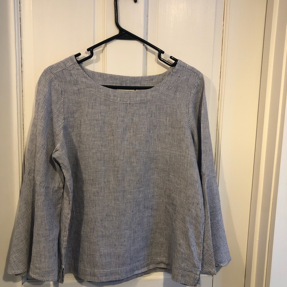 EUC Cynthia Rowley 100% Linen Blue & White Pinstripe Bell Sleeve Top